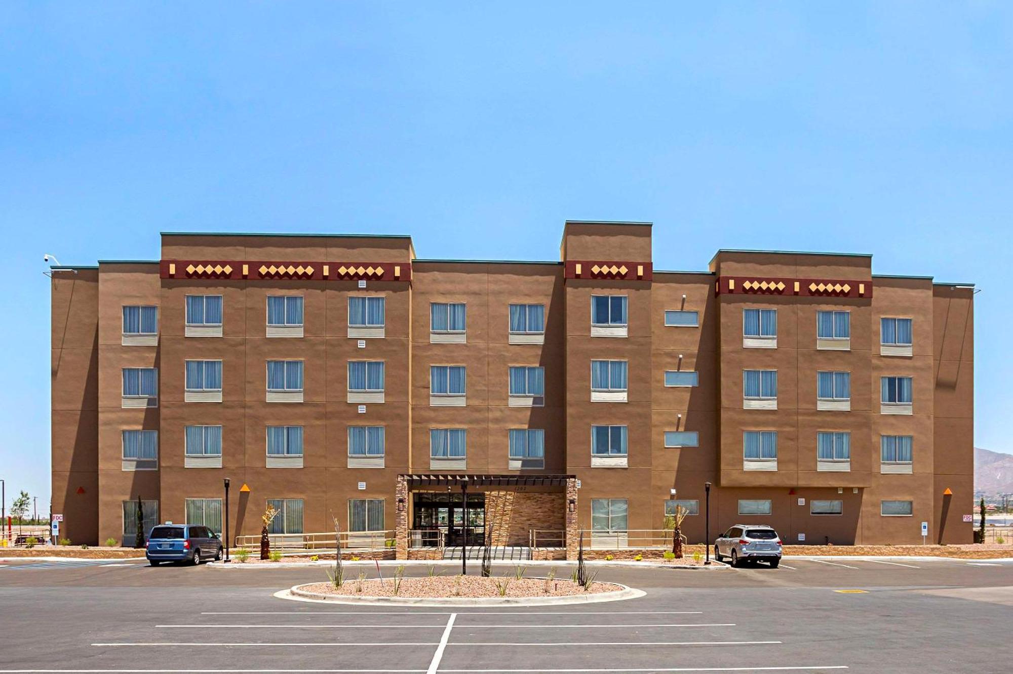 The At Sunland Park Casino El Paso, Ascend Collection El Paso